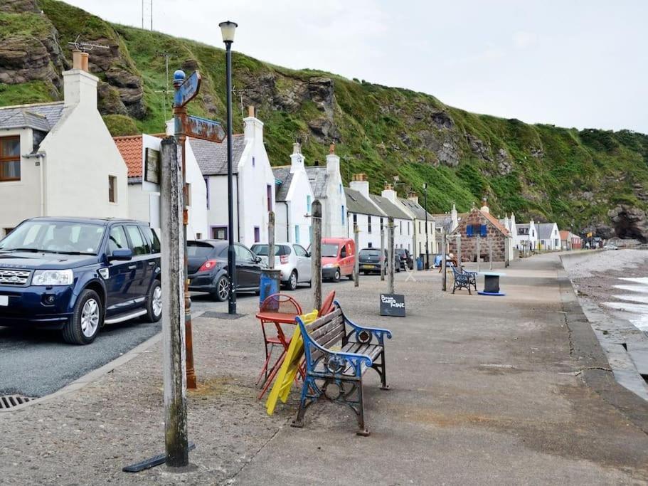 Fisherman'S Cottage In Pennan 外观 照片